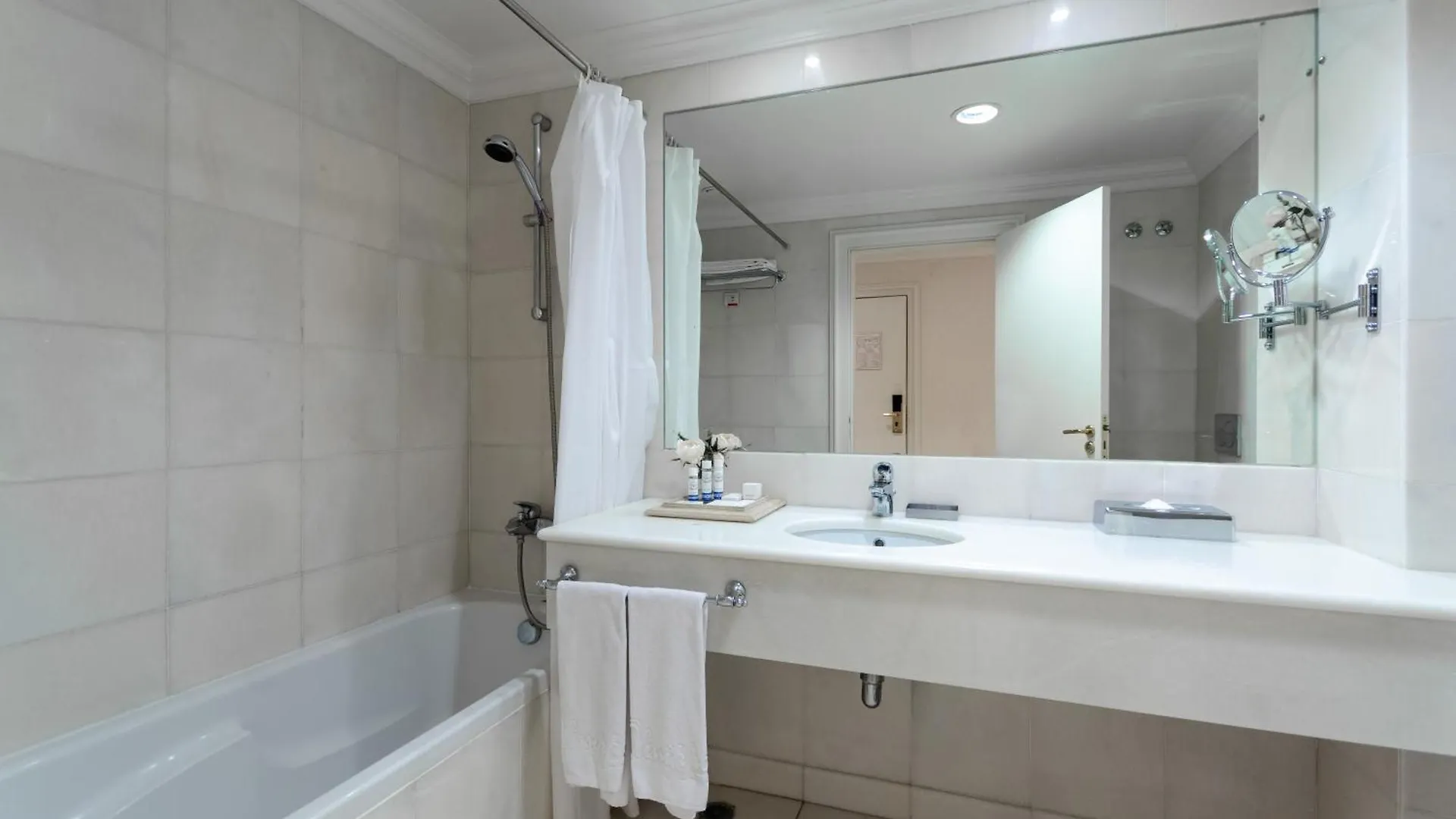 Olissippo Castelo Hotel Lisbon