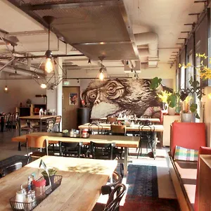 https://meininger-hotel-berlin-tiergarten.find-berlin-hotels.com